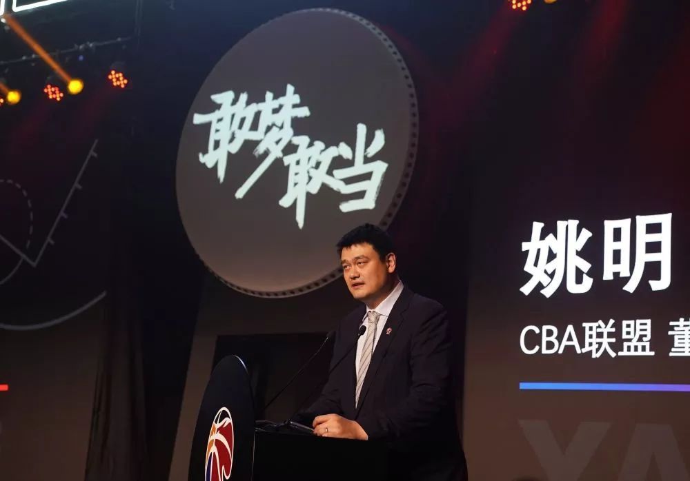 亚刻奥特曼免费观看全集普通话